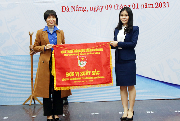 Lễ kỷ niệm 71 năm ngày Truyền thống Học sinh Sinh viên Việt Nam và Trao học bổng cho Sinh viên của Đại học Duy Tân