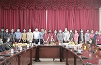 Trao Quà cùng Vé xe cho Đoàn viên Khó khăn dịp Tết Tân Sửu